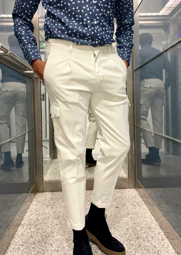 Pantalón Cargo blanco nata Umberto